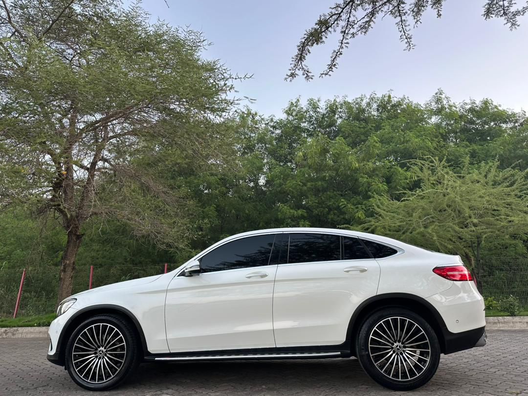 MERCEDES BENZ thumbnail 5